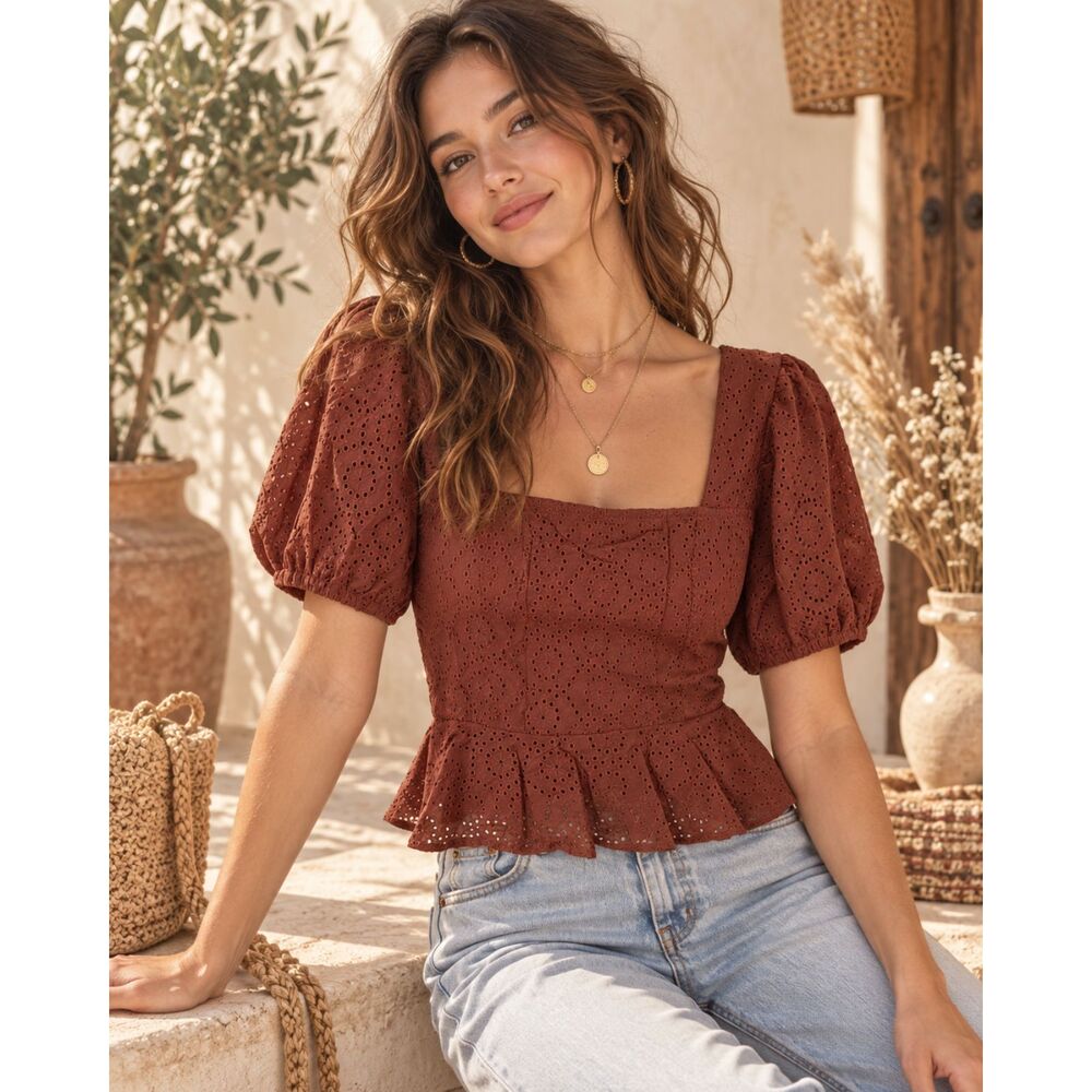 Band of the Free Palmer Crop Top Walnut Eyelet Size S NWT